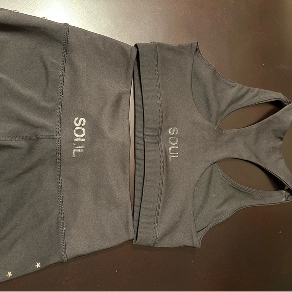 SoulCycle 2pc Workout Set Sports Bra & Leggings - Picture 3 of 4
